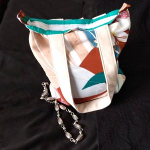 Bolsa grande com zíper